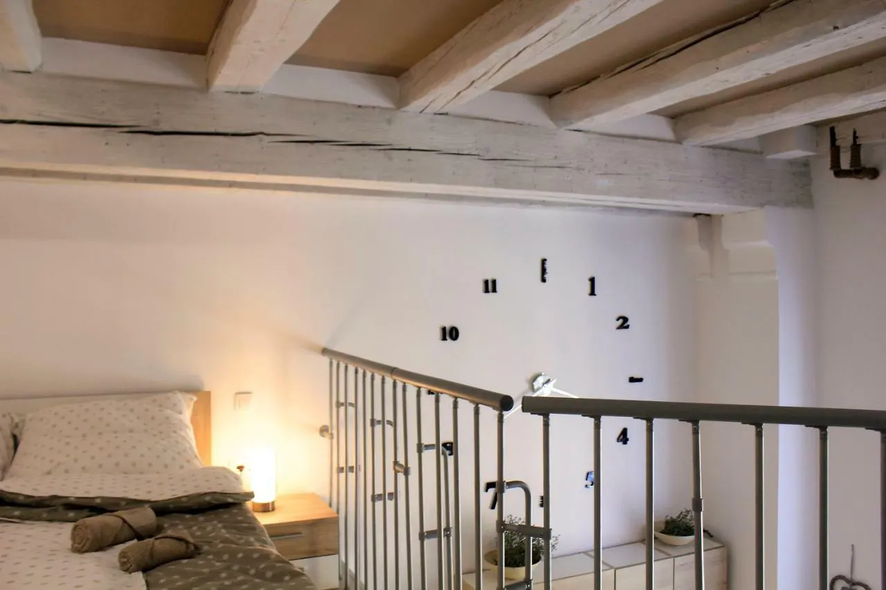 Aromatic Herbs Loft -New, Central & Parking Apartment Ljubljana